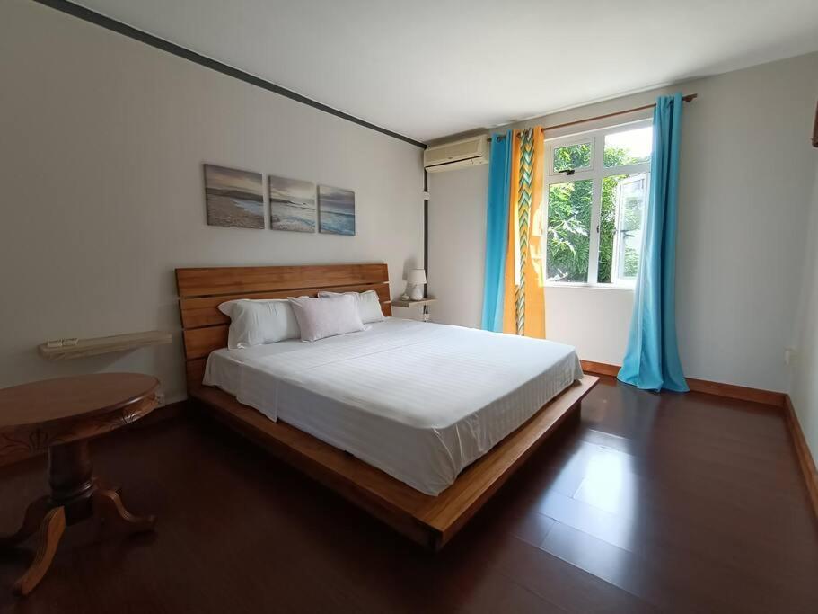 Surf House Holidays Ruisseau Creole エクステリア 写真